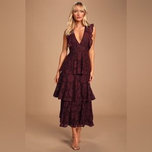 NWT size M Lulus dress, burgundy lace with ruffles, perfect for a formal event!